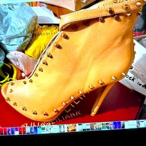 🧡💛💛 stiletto booty open toe stud, iankle strap, sexy🧡🤎💛